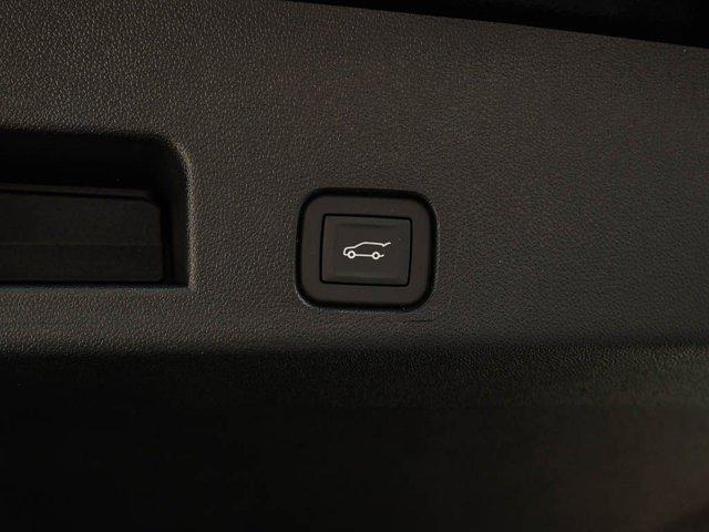 new 2025 Chevrolet Traverse car, priced at $42,998