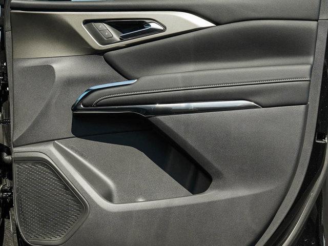 new 2025 Chevrolet Traverse car, priced at $42,998