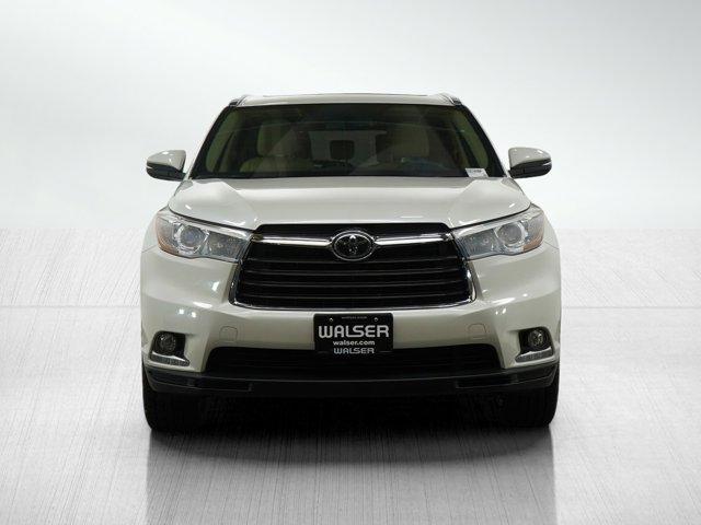 used 2016 Toyota Highlander car, priced at $24,599