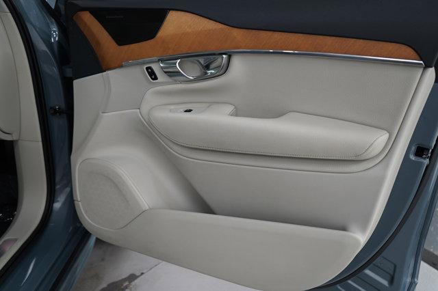 used 2022 Volvo XC90 Recharge Plug-In Hybrid car, priced at $49,998