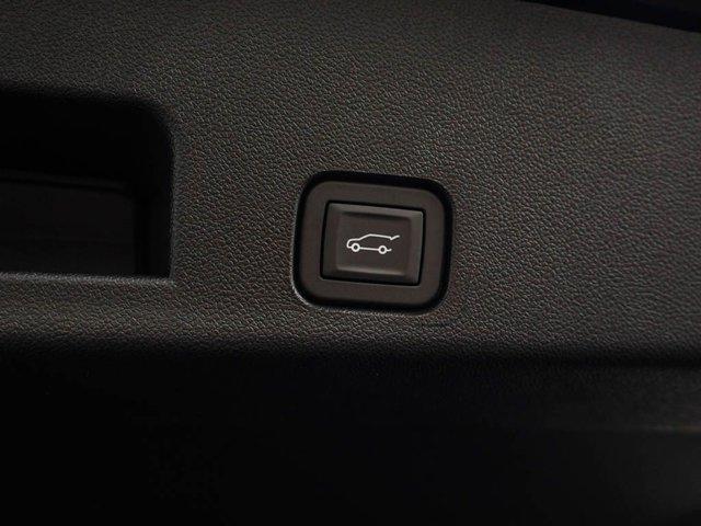 new 2025 Chevrolet Traverse car, priced at $43,998