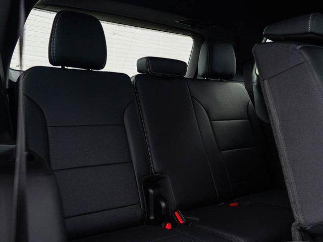 new 2025 Chevrolet Traverse car, priced at $43,998