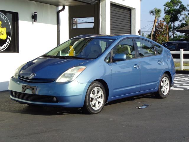 used 2004 Toyota Prius car, priced at $4,895