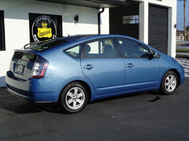 used 2004 Toyota Prius car, priced at $4,895