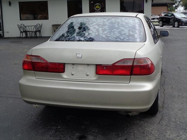 used 2000 Honda Accord car, priced at $3,995