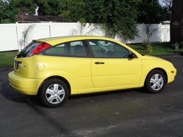 used 2005 Ford Focus car, priced at $3,495