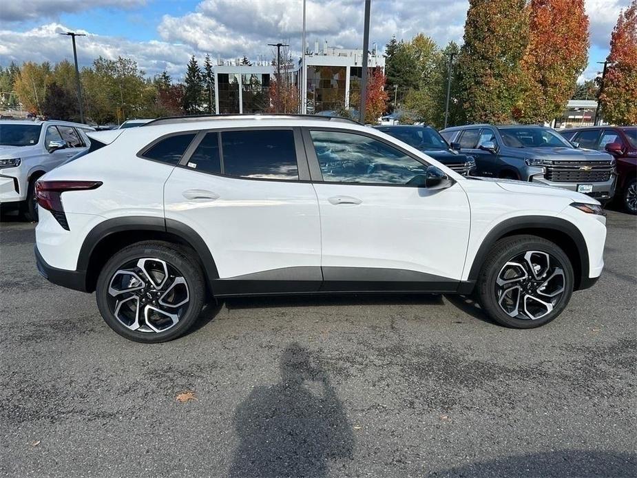 new 2025 Chevrolet Trax car, priced at $26,190