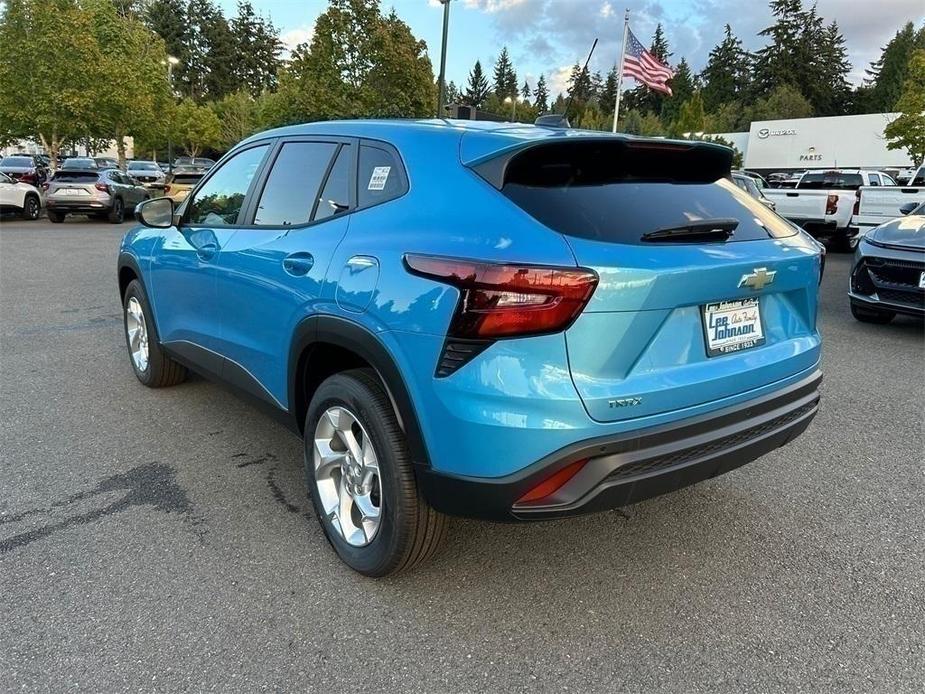 new 2025 Chevrolet Trax car