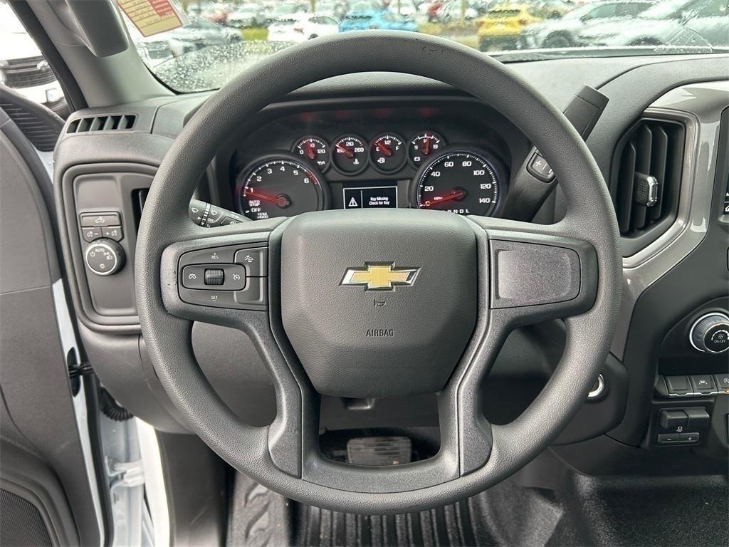 new 2025 Chevrolet Silverado 1500 car, priced at $37,627