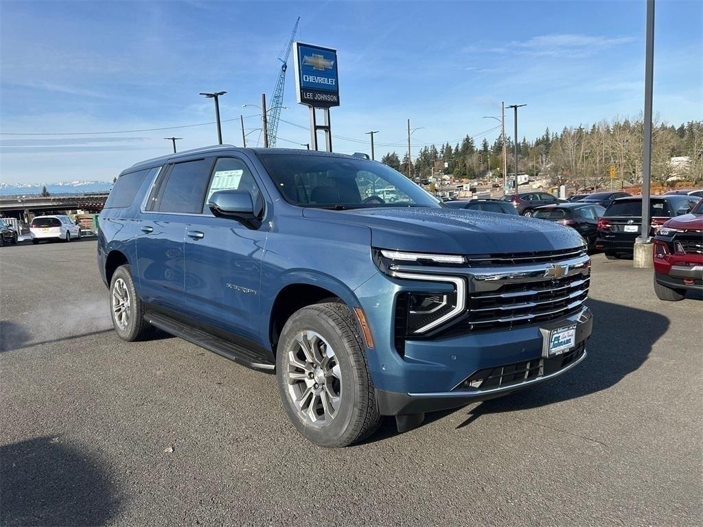 new 2025 Chevrolet Suburban car, priced at $74,075