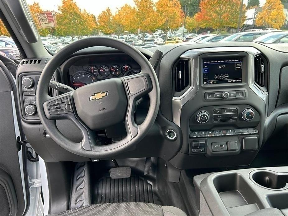 new 2025 Chevrolet Silverado 3500 car, priced at $66,400