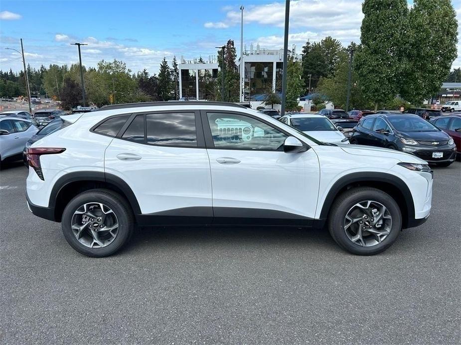 new 2024 Chevrolet Trax car, priced at $24,725