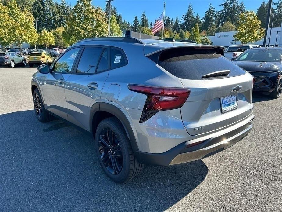 new 2025 Chevrolet Trax car, priced at $27,085