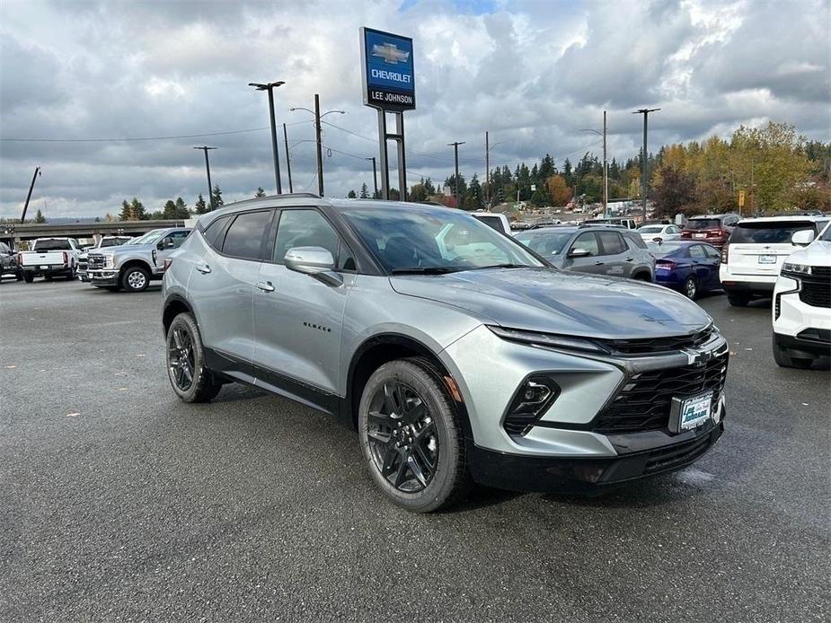 new 2025 Chevrolet Blazer car, priced at $50,640