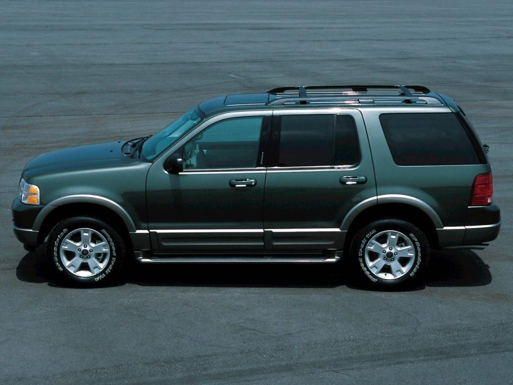 used 2004 Ford Explorer car