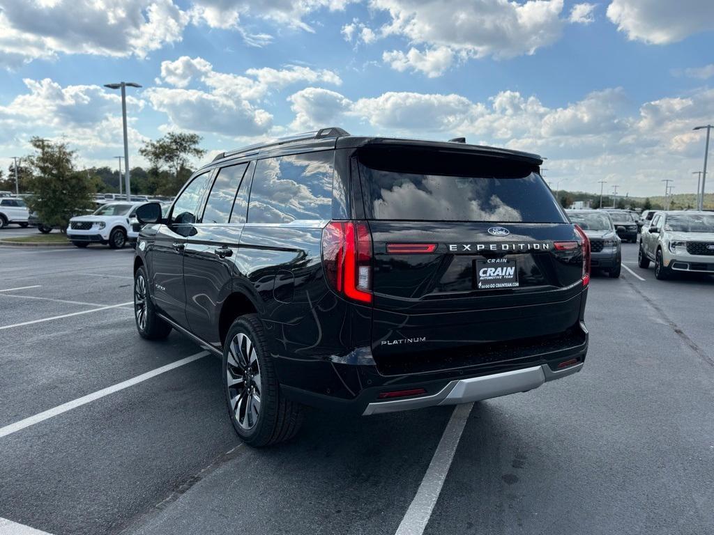 new 2025 Ford Expedition car, priced at $88,090
