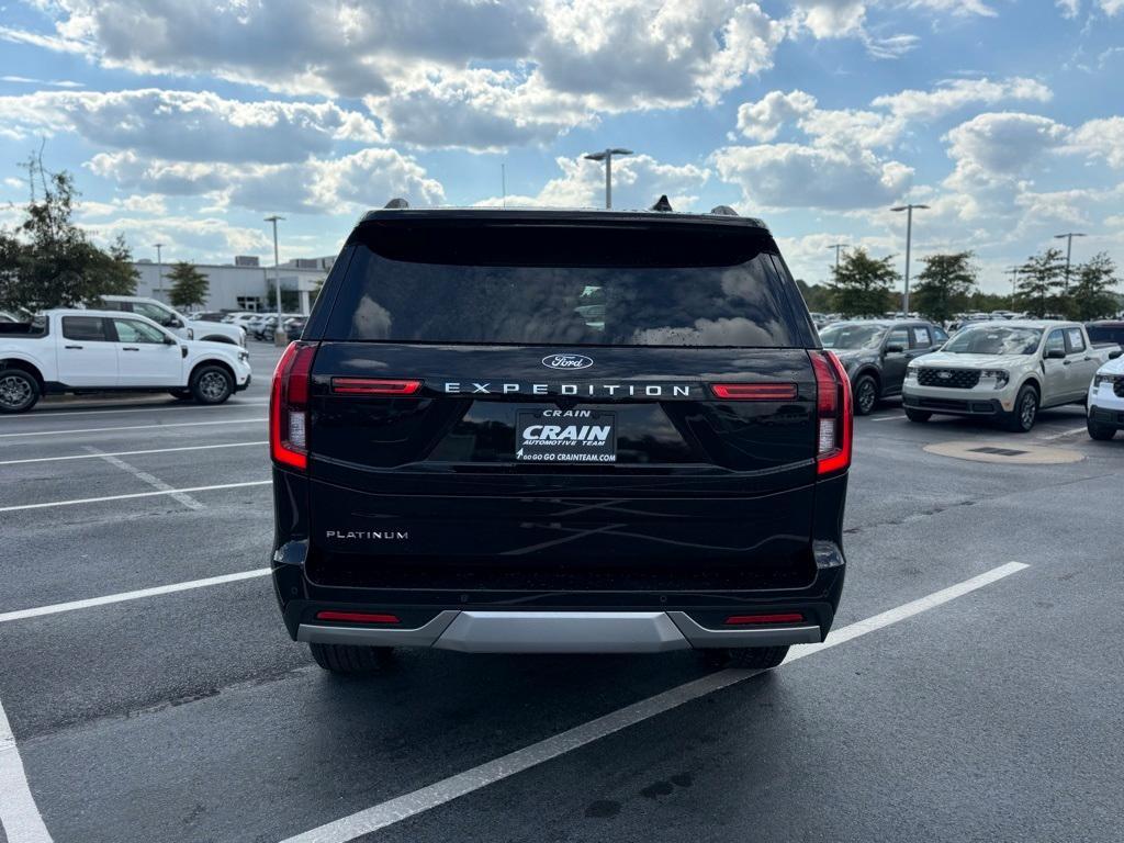 new 2025 Ford Expedition car, priced at $88,090