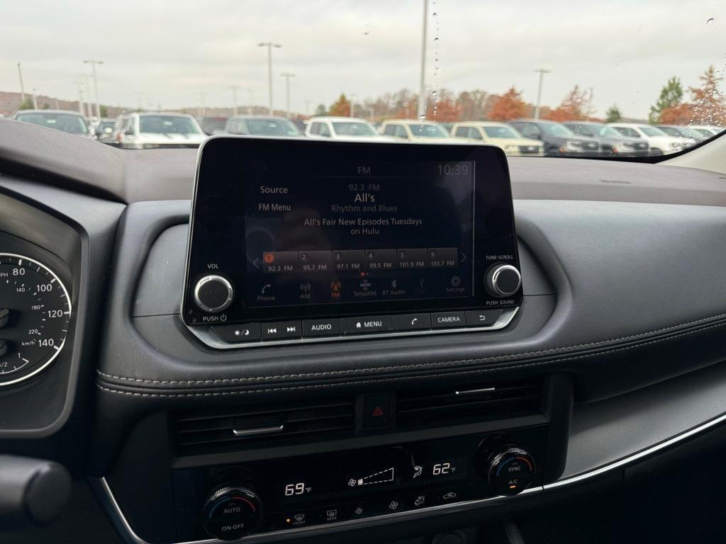 used 2023 Nissan Rogue car, priced at $18,984