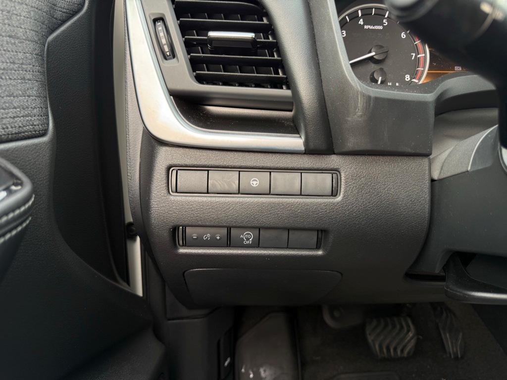 used 2023 Nissan Rogue car, priced at $18,984