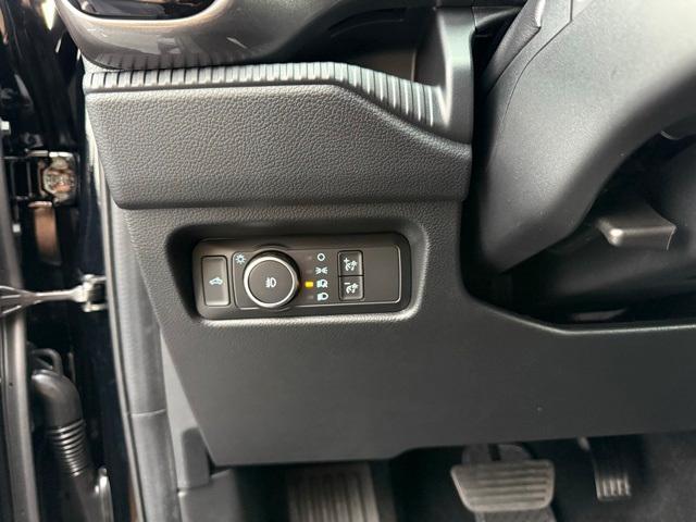 new 2025 Ford Ranger car, priced at $39,853