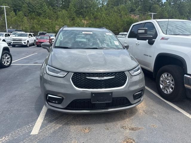 used 2022 Chrysler Pacifica car, priced at $22,474