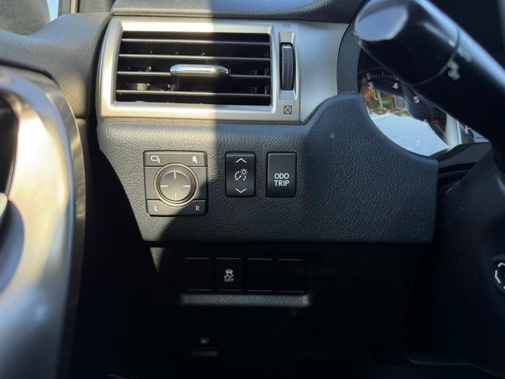 used 2018 Lexus GX 460 car, priced at $29,324