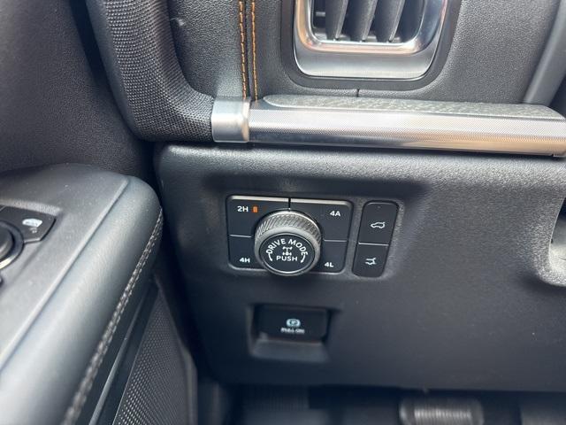new 2025 Ford Expedition car, priced at $84,490