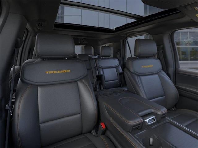 new 2025 Ford Expedition car, priced at $85,320