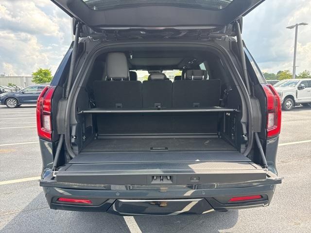 new 2025 Ford Expedition car, priced at $84,490