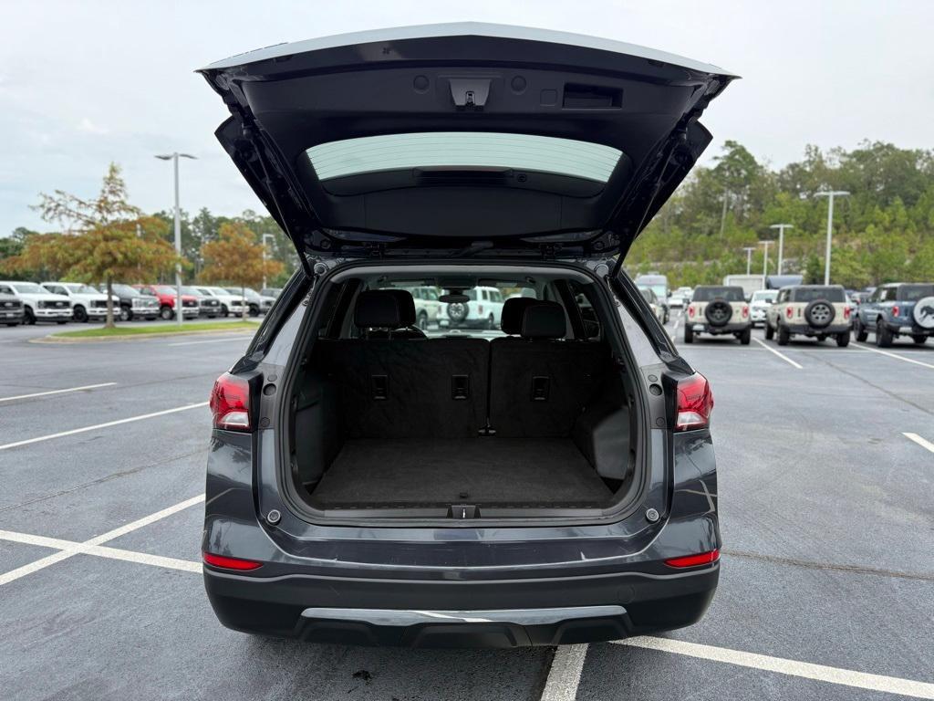 used 2023 Chevrolet Equinox car, priced at $19,595