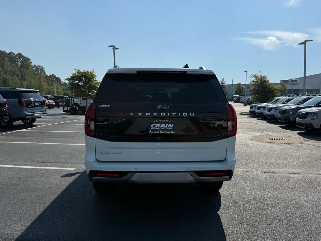 new 2025 Ford Expedition car, priced at $87,490