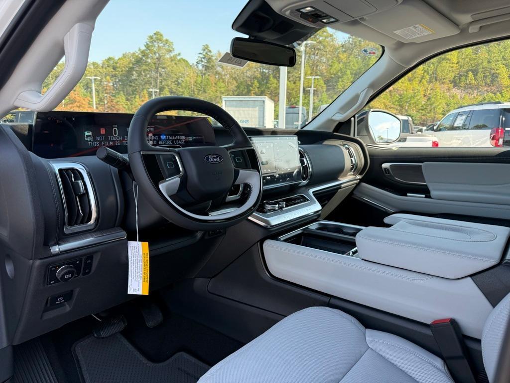 new 2025 Ford Expedition car, priced at $87,490