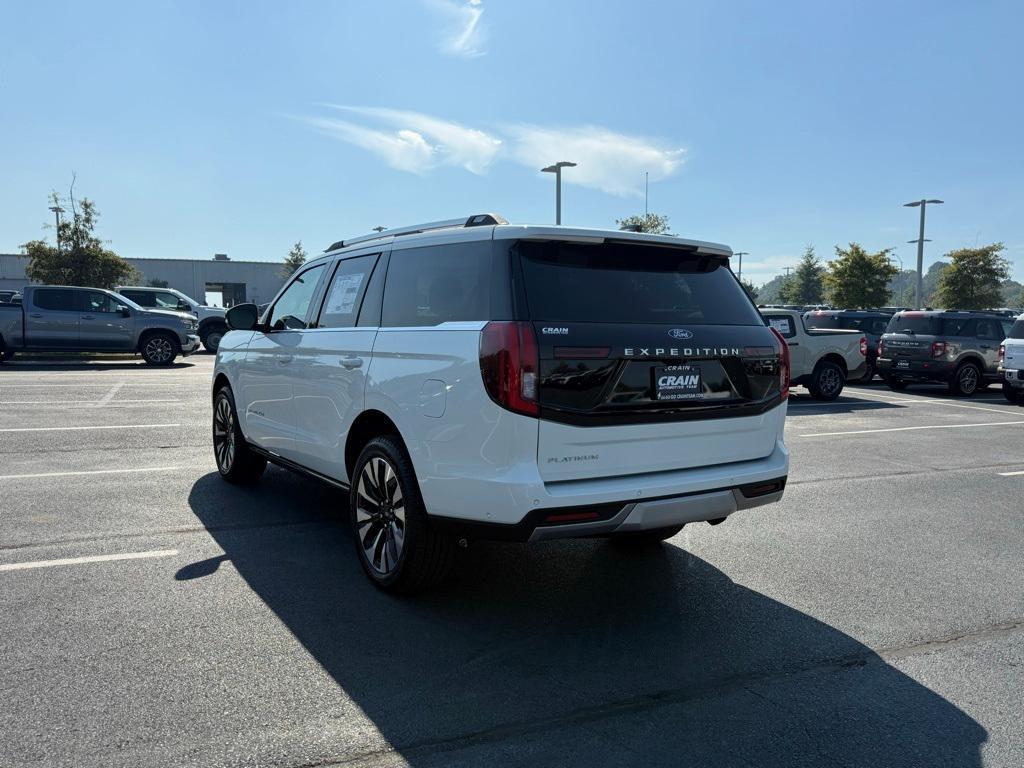 new 2025 Ford Expedition car, priced at $87,490