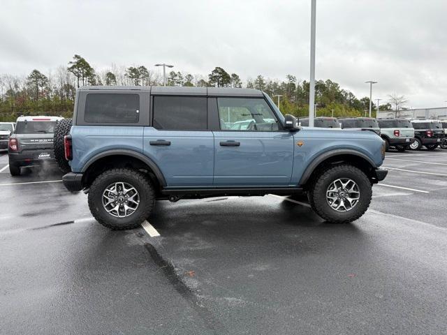 new 2024 Ford Bronco car, priced at $61,402