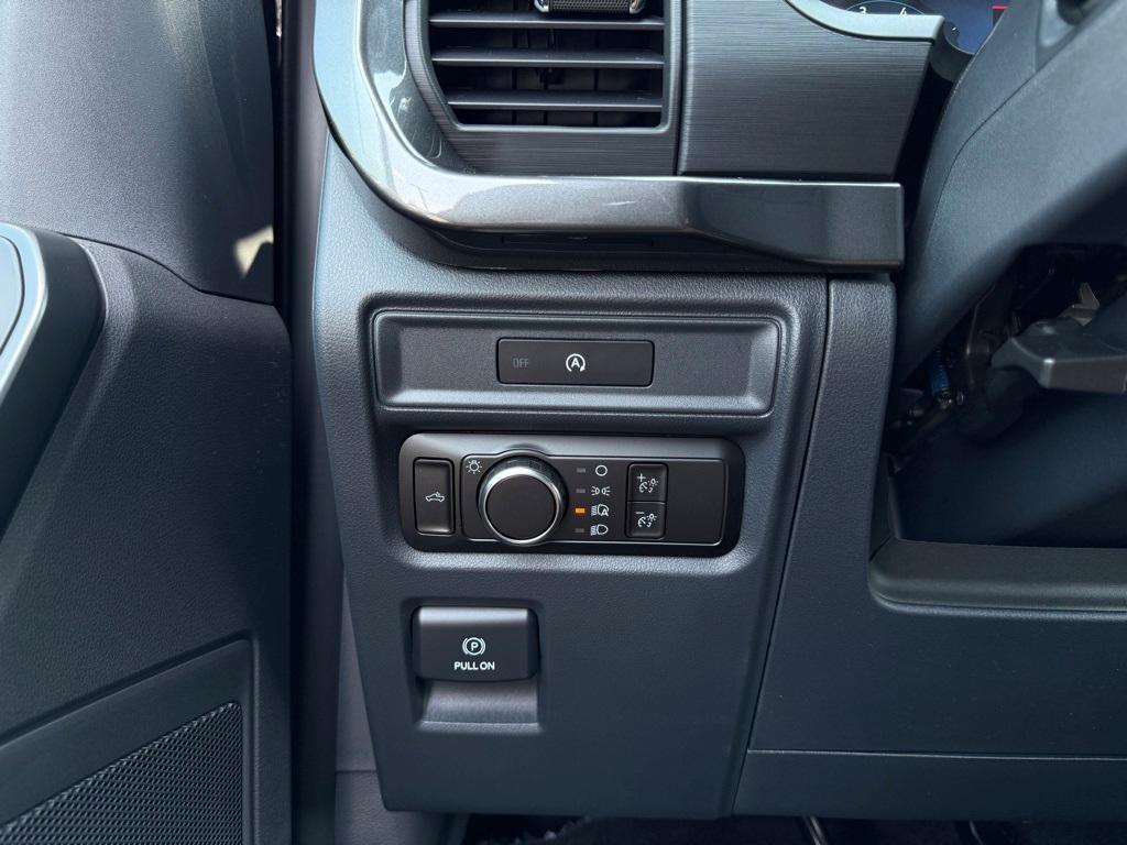 new 2025 Ford F-150 car, priced at $49,090