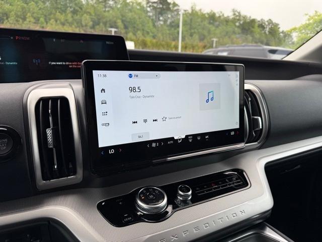 new 2025 Ford Expedition car, priced at $64,190