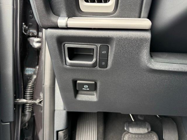 new 2025 Ford Expedition car, priced at $64,190