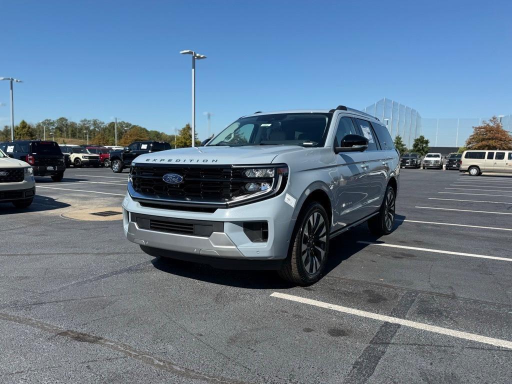 new 2025 Ford Expedition car, priced at $86,590