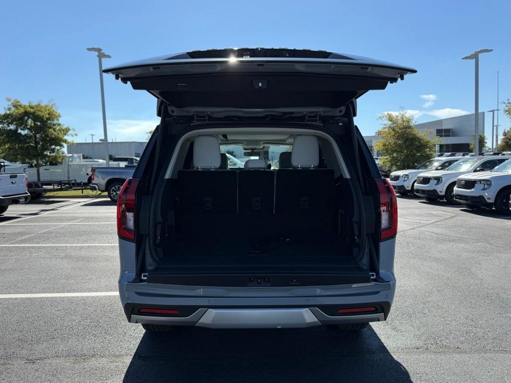 new 2025 Ford Expedition car, priced at $86,590