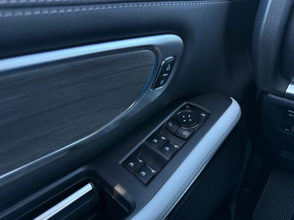 new 2025 Ford Expedition car, priced at $86,590
