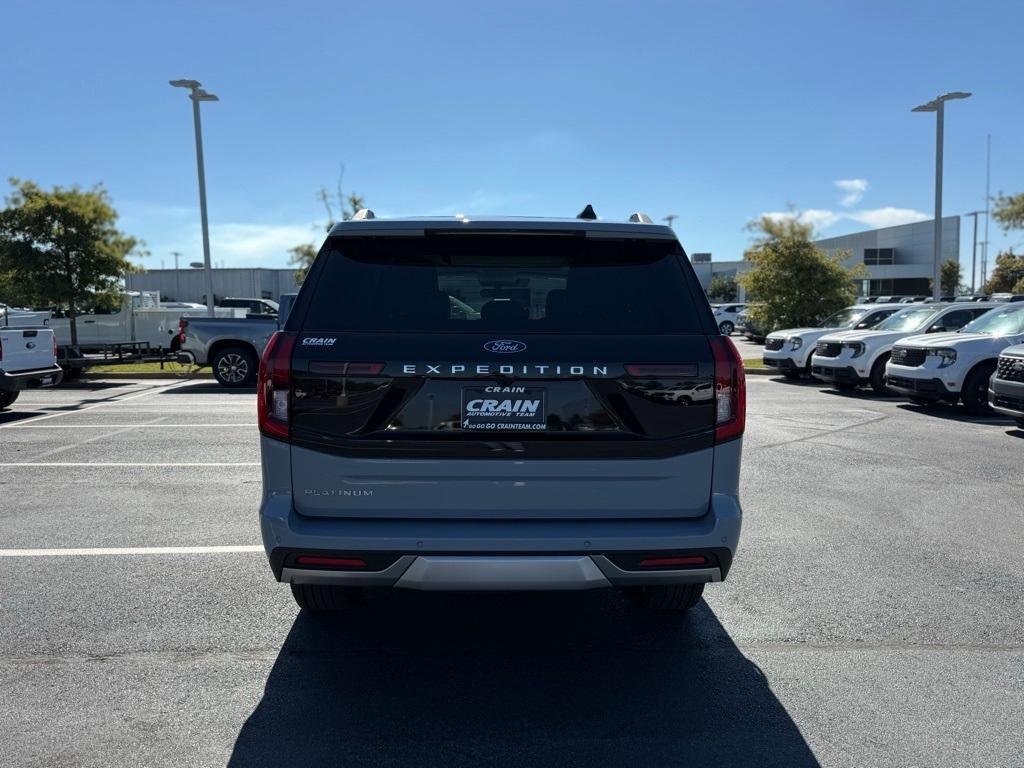 new 2025 Ford Expedition car, priced at $86,590