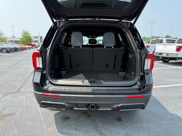 new 2025 Ford Explorer car