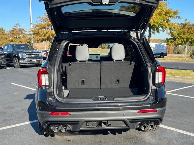 new 2025 Ford Explorer car, priced at $60,694