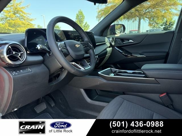 used 2025 Chevrolet Equinox car, priced at $27,506