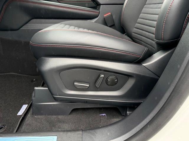 new 2025 Ford Explorer car, priced at $45,498