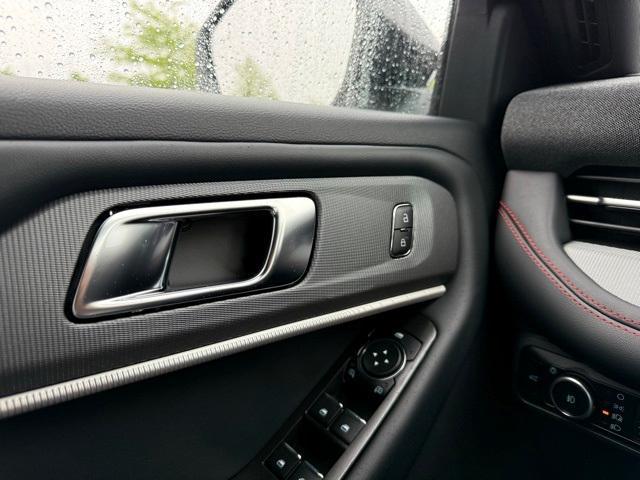 new 2025 Ford Explorer car, priced at $45,498