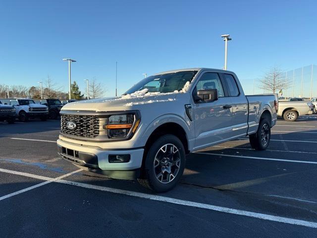 new 2024 Ford F-150 car, priced at $42,416