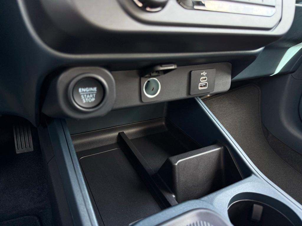 new 2025 Ford Maverick car, priced at $31,990