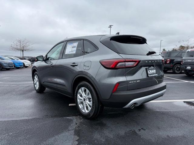 new 2025 Ford Escape car, priced at $29,398