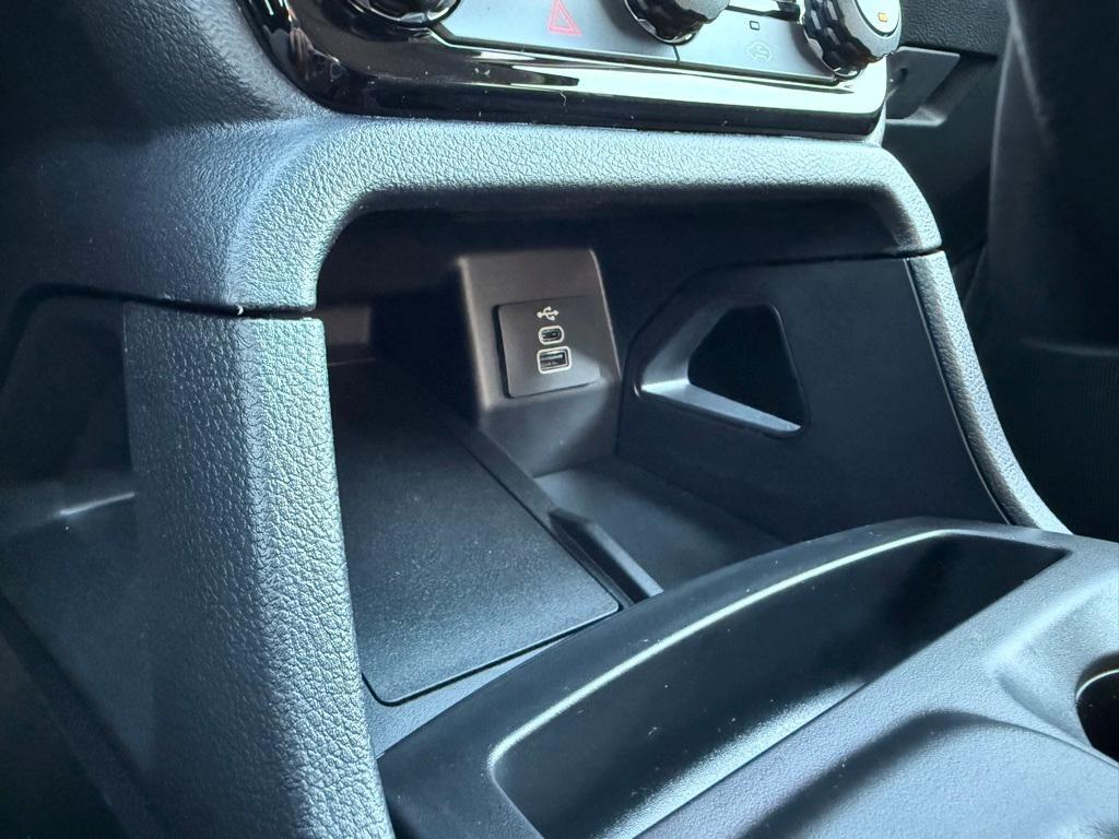 new 2025 Ford Ranger car, priced at $38,990